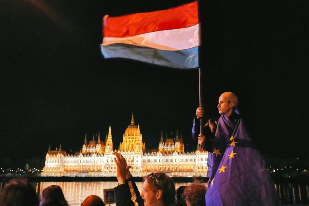 What should moderate right-wing parties do against the far-right surge?