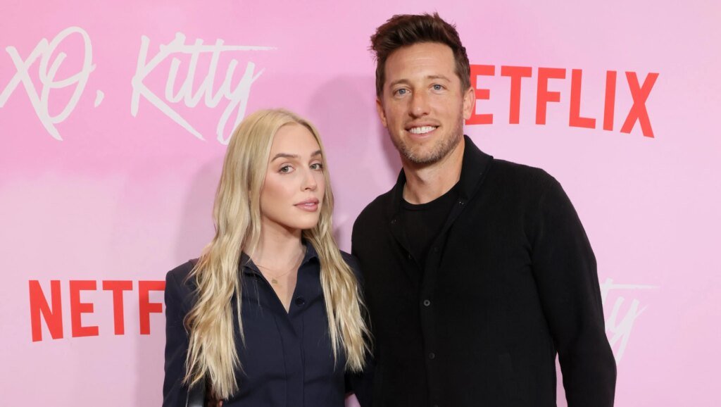 Who Is Alex Cooper’s Husband? 5 Things to Know About Matt Kaplan – Hollywood Life