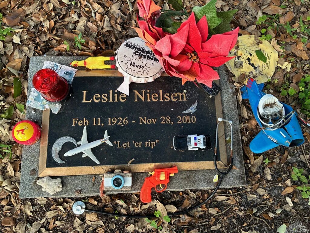 ‘Let 'er rip’: Leslie Nielsen's grave puts the dead in deadpan