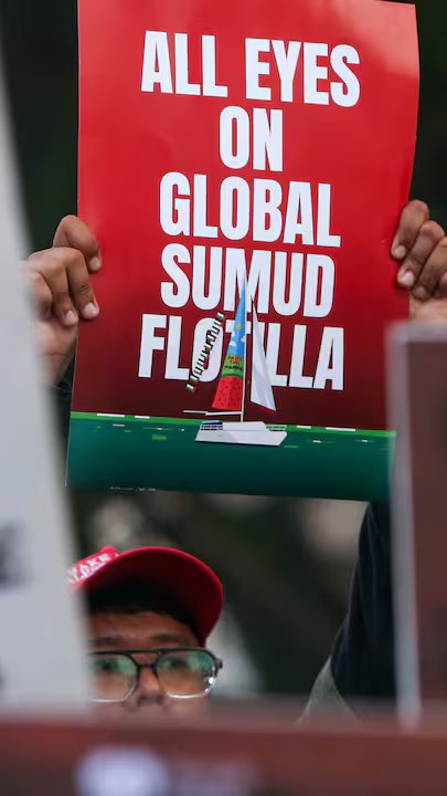 11 Canadians on aid flotilla to Gaza detained by Israel 11 Canadians on aid flotilla to Gaza detained by Israel