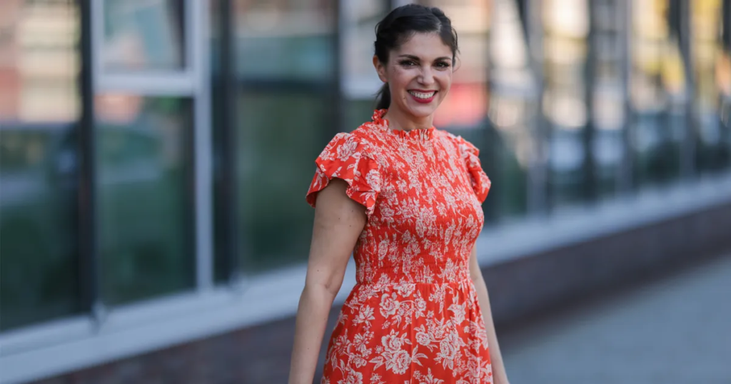 13 Flattering Spring Dresses That Cleverly Conceal the Midsection
