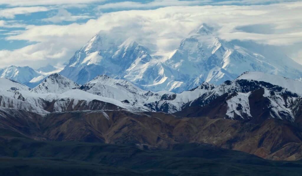 3 climbers who fell near treacherous pass on Alaska’s Mount McKinley are dead, 1 rescued 3 climbers who fell near treacherous pass on Alaska’s Mount McKinley are dead, 1 rescued