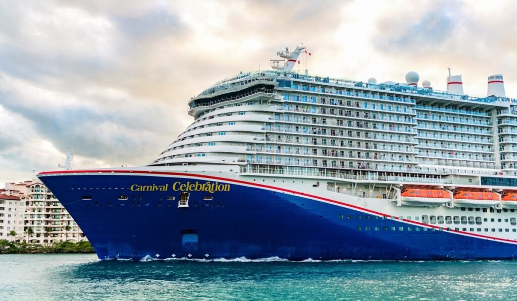 88-year-old American cruise ship passenger dies after driving mobility scooter off pier in Bahamas