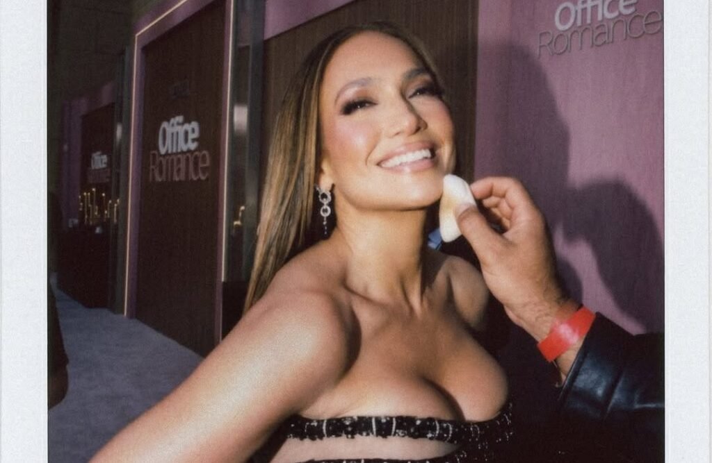 A Custom 2004 Atelier Versace Design Anchors Jennifer Lopez’s ‘Office Romance’ Premiere Look