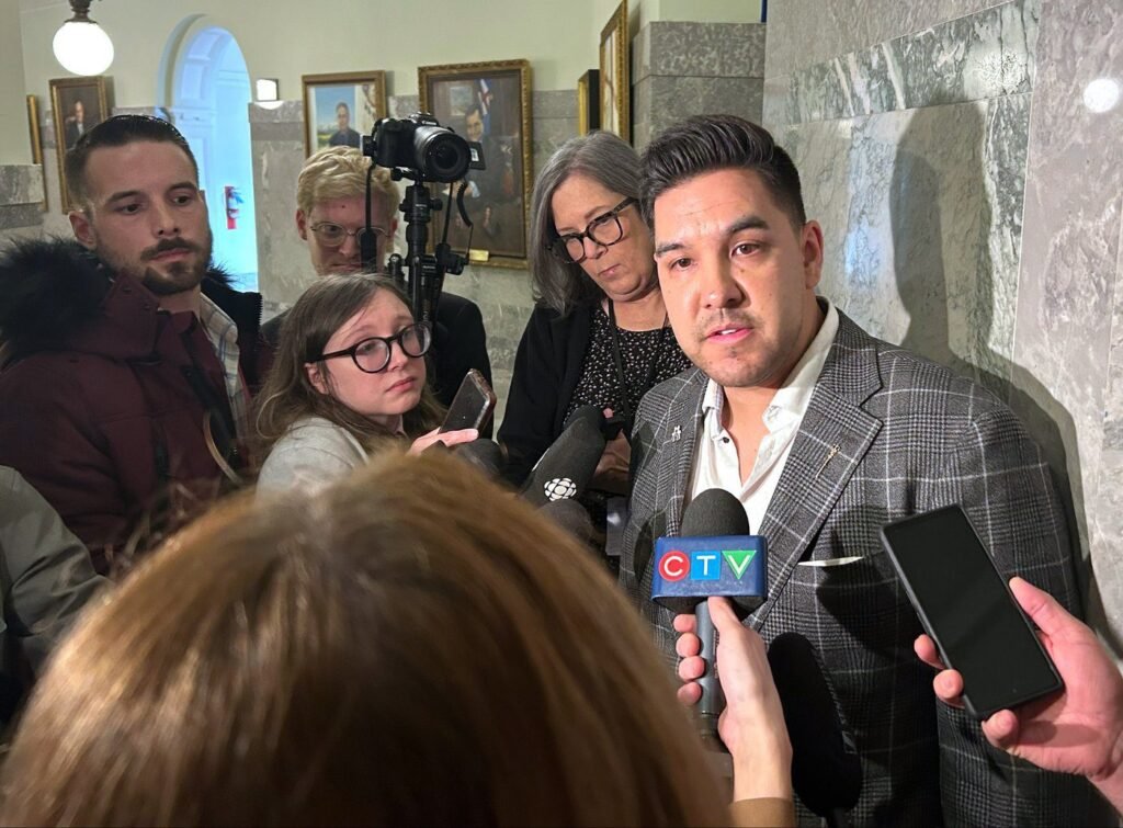 Alberta's United Conservatives welcome back former estranged backbencher and critic