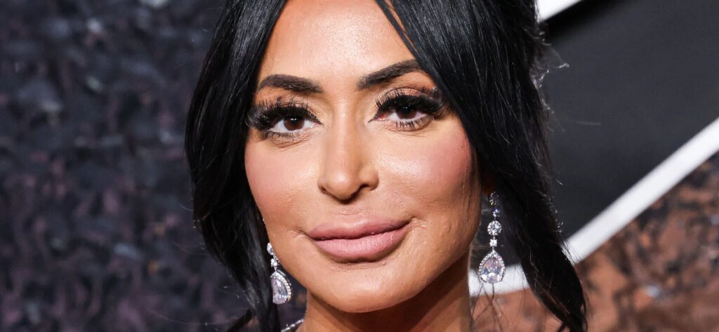 Angelina Pivarnick Reveals Shock Baby News On ‘Jersey Shore’ Angelina Pivarnick Reveals Shock Baby News On ‘Jersey Shore’