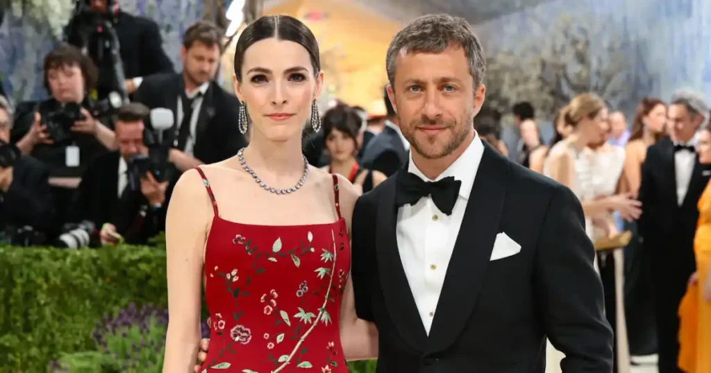Anna Wintour's Daughter Bee Confirms Split From Husband 