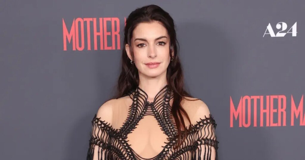 Anne Hathaway Almost Quit Role Over 'Really Bad' Performance