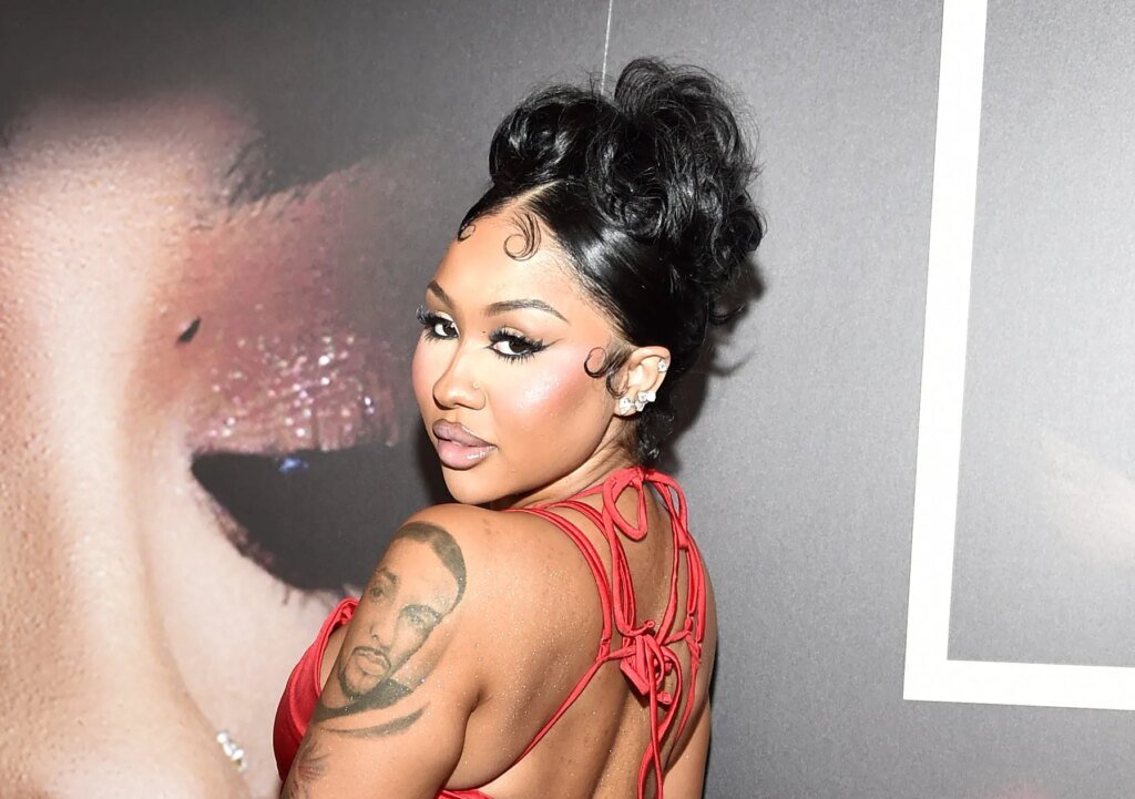 Ari Fletcher Speaks Out After Pregnancy Rumors Surface (VIDEO) Ari Fletcher Speaks Out After Pregnancy Rumors Surface (VIDEO)