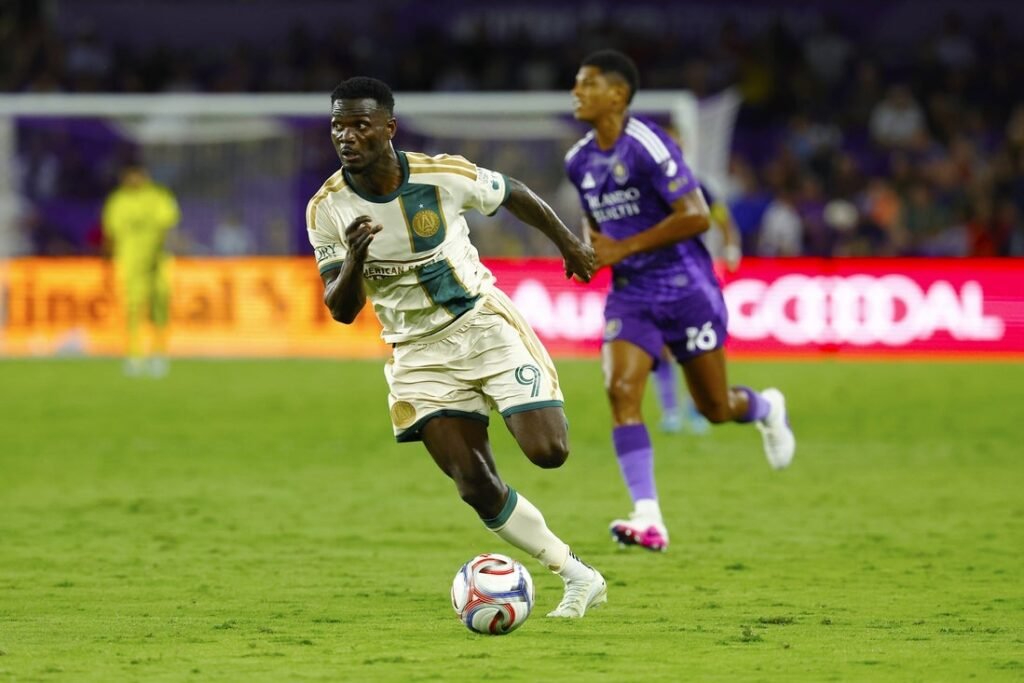 Atlanta scores late to pull even in draw vs. Orlando Atlanta scores late to pull even in draw vs. Orlando