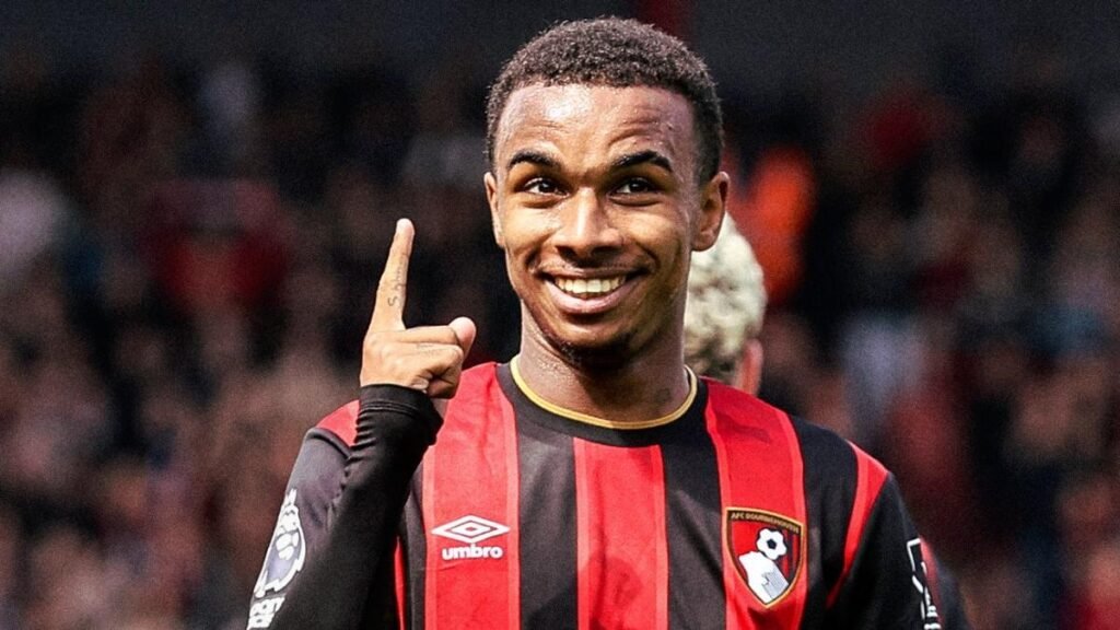 Barcelona interest in teenage striker confirmed by second source