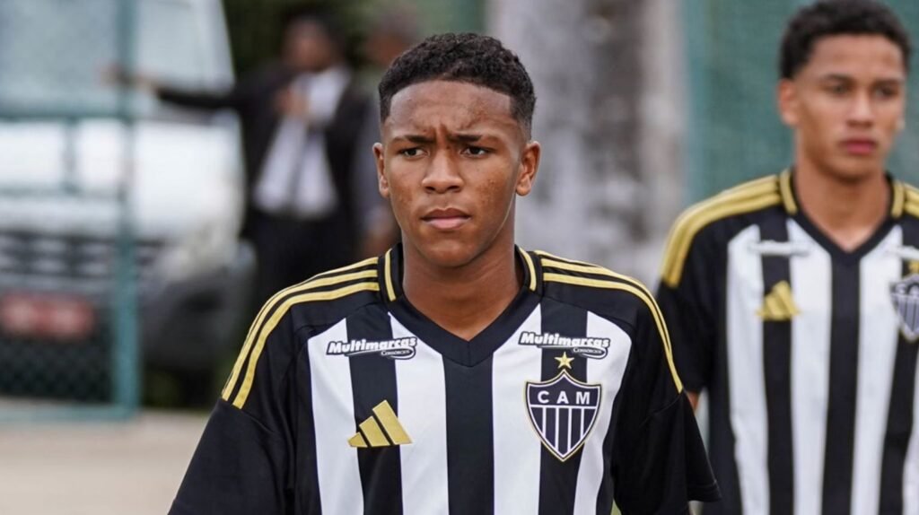 Barcelona line up €20m move for teenager likened to Neymar