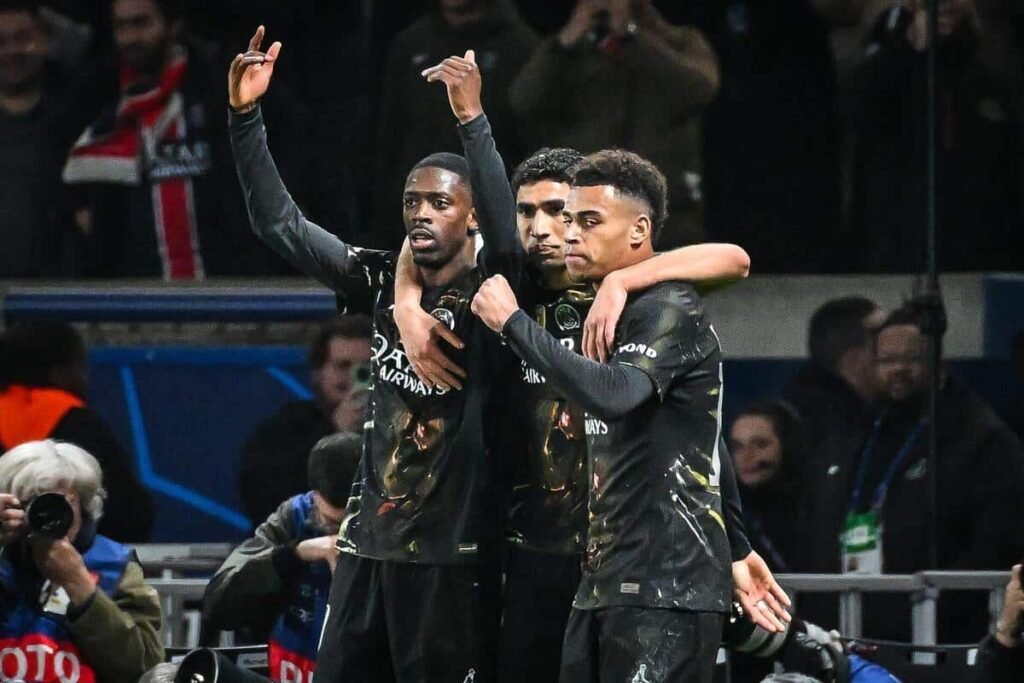 Bayern Munich v PSG: Commentary, updates, goals and stats for Champions League semi-final