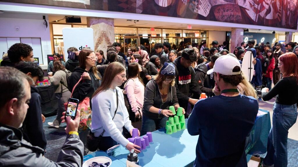 Bell Let's Talk partners with teen digital wellness event Rally
