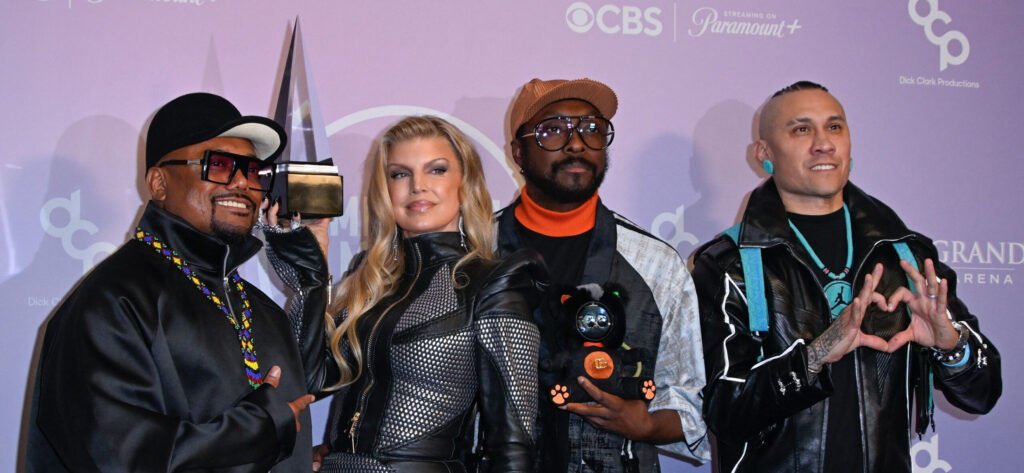 Black Eyed Peas Reunion Leaves Fergie Emotional