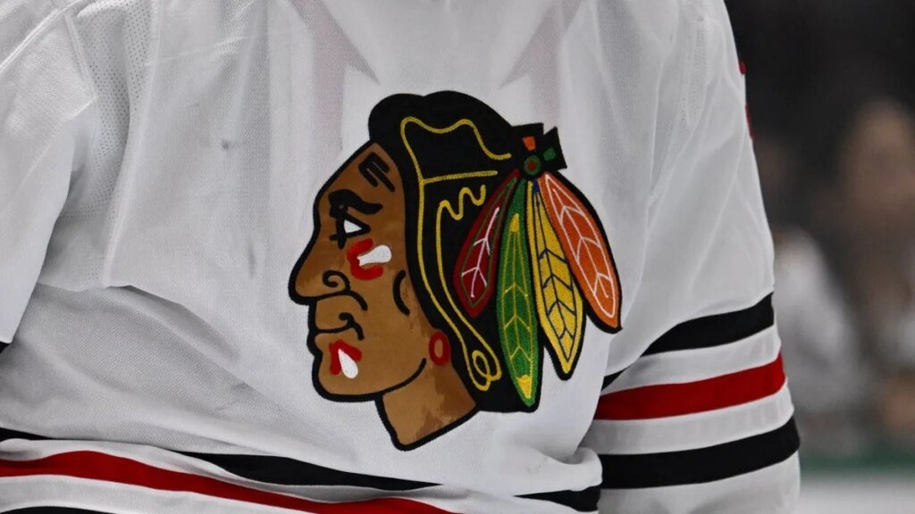 Blackhawks great Dennis Hull dies at 81 Blackhawks great Dennis Hull dies at 81