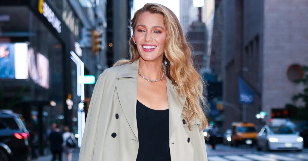 Blake Lively's Luxe Jeans Scream 'Upper East Side Rich Mom'
