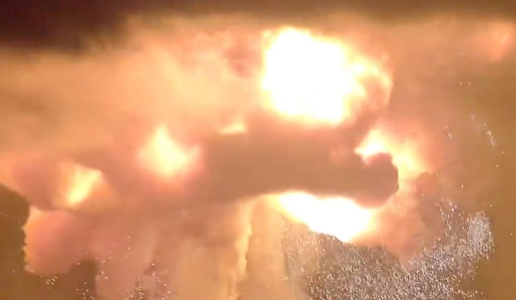 Blue Origin investigates rocket explosion as public is warned about possible wreckage washing ashore Blue Origin investigates rocket explosion as public is warned about possible wreckage washing ashore