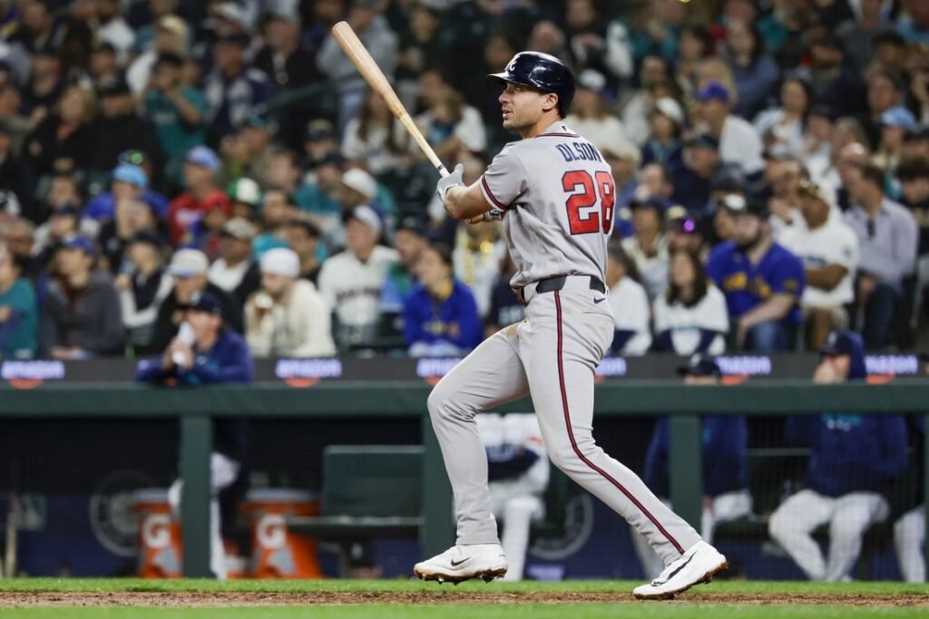 Braves sink Mariners on Matt Olson's ninth-inning HR