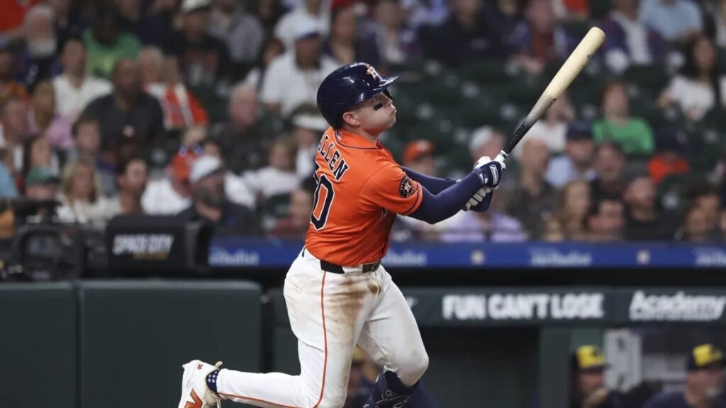 Brice Turang’s sac fly in 10th lifts Brewers past Astros Brice Turang's sac fly in 10th lifts Brewers past Astros