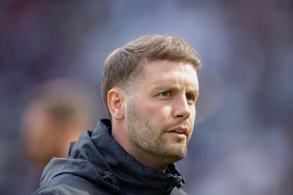 Brighton boss Hurzeler signs new deal until 2029