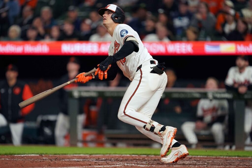 Buoyed by late-game heroics, Orioles shoot to extend Yankees' skid