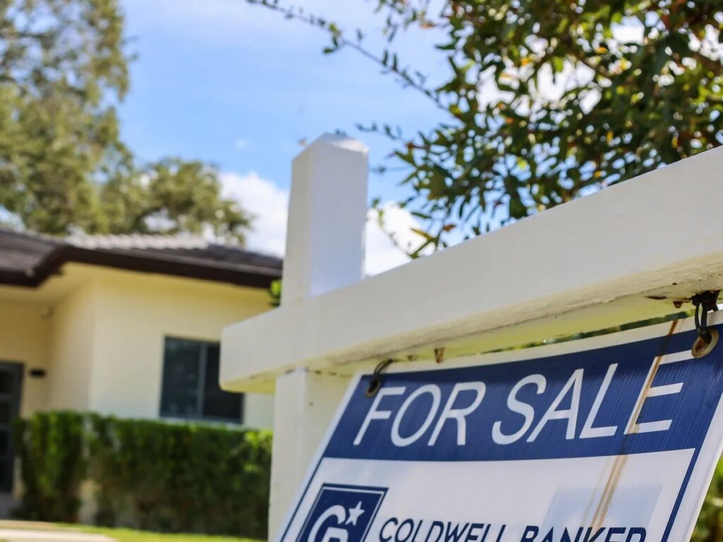 Canadian demand for U.S. homes rebounds as year-long boycott thaws