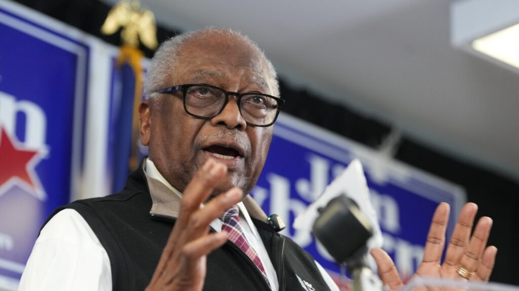 Clyburn’s district is intact as South Carolina won’t redraw : NPR Clyburn’s district is intact as South Carolina won't redraw : NPR