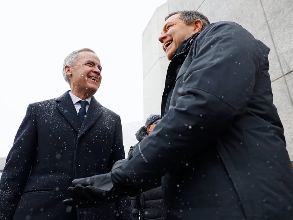 Conservatives gain ground in poll but Canada is in a 'holding pattern'
