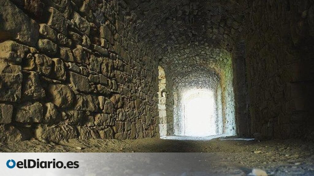 De origen medieval, aquí paraban a descansar muchos viajeros que hacían andando esta ruta entre Manresa y Barcelona