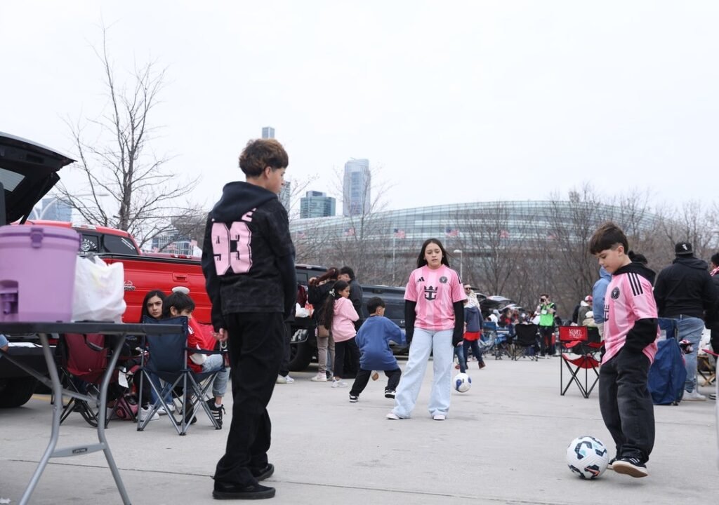 Deadspin | Boston, Philly to welcome World Cup tailgating -