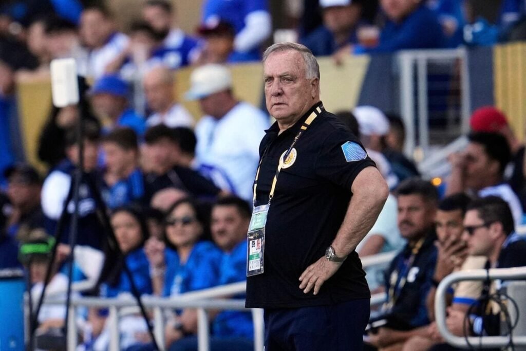 Dick Advocaat set to become oldest manager in World Cup history