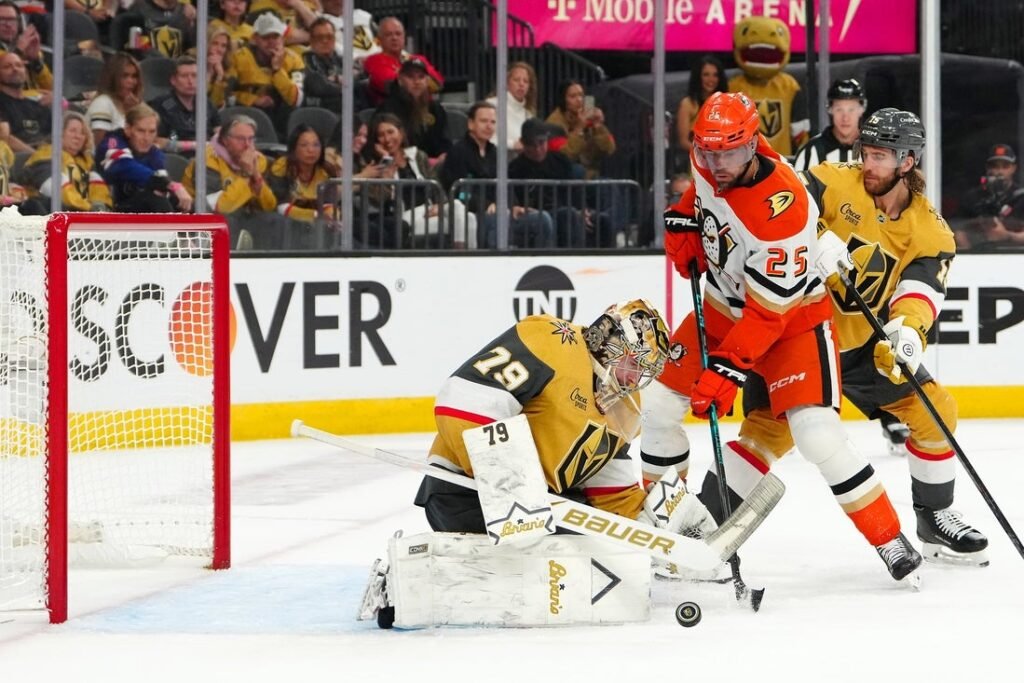 Ducks bring speed, confidence home in tied series with Golden Knights