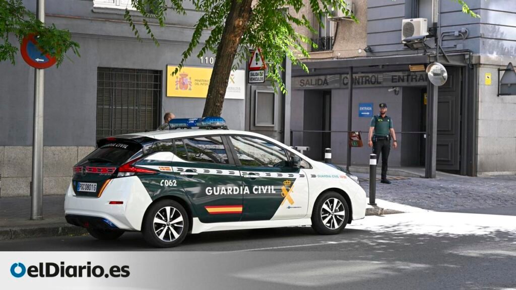 El teniente coronel Balas interroga a dos generales que sufrieron una investigación a la UCO por filtraciones que hizo Ábalos El teniente coronel Balas interroga a dos generales que sufrieron una investigación a la UCO por filtraciones que hizo Ábalos