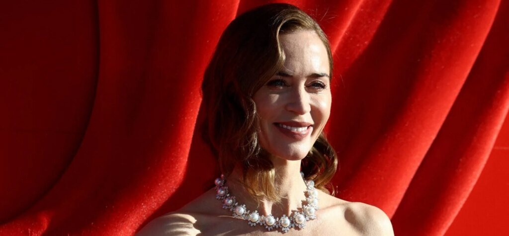 Emily Blunt Has Fans Seeing Red With Her ‘Terrible Advice’ Emily Blunt Has Fans Seeing Red With Her 'Terrible Advice'