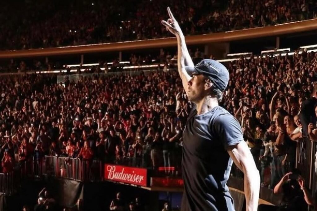 Enrique Iglesias Drops Poland-Only Limited Merchandise Collection For May Tour