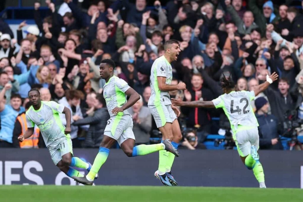 Everton v Manchester City: Commentary, updates, goals and stats