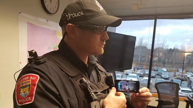 Ex-staff sergeant in Thunder Bay, Ont., gets 3-year prison sentence for obstruction, breach of trust Ex-staff sergeant in Thunder Bay, Ont., gets 3-year prison sentence for obstruction, breach of trust
