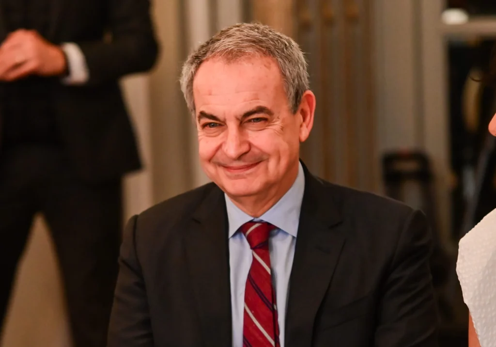 Former Spanish prime minister Zapatero investigated for corruption over €53m airline bailout