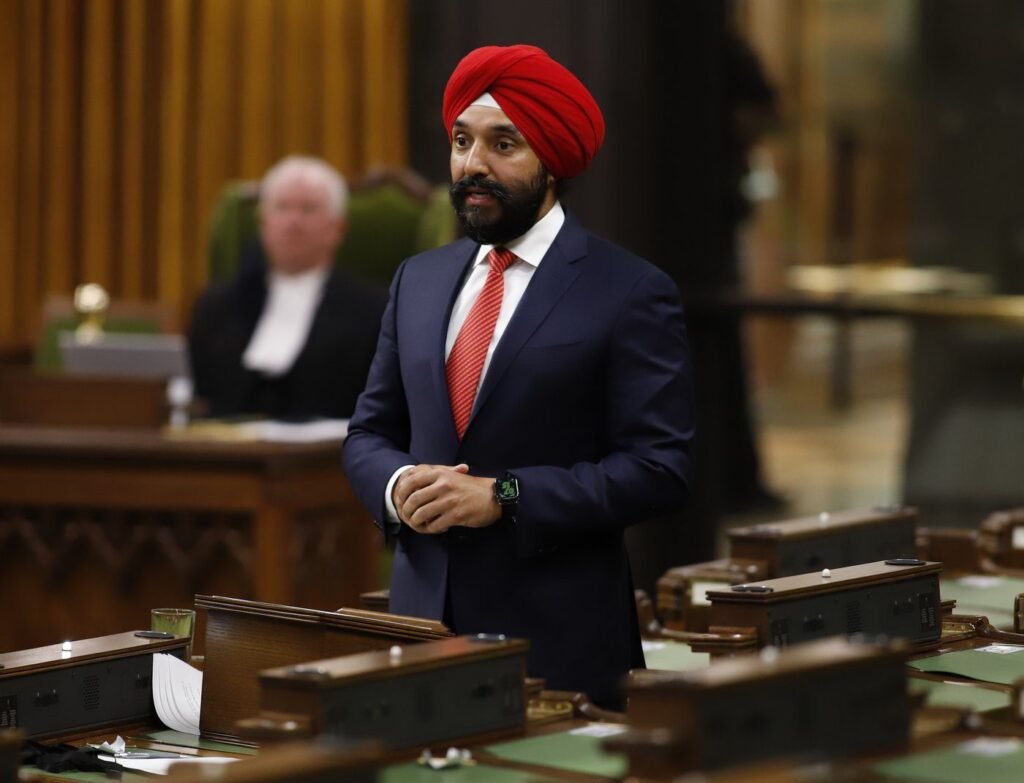 Former federal cabinet member Navdeep Bains enters Ontario Liberal leadership race Former federal cabinet member Navdeep Bains enters Ontario Liberal leadership race