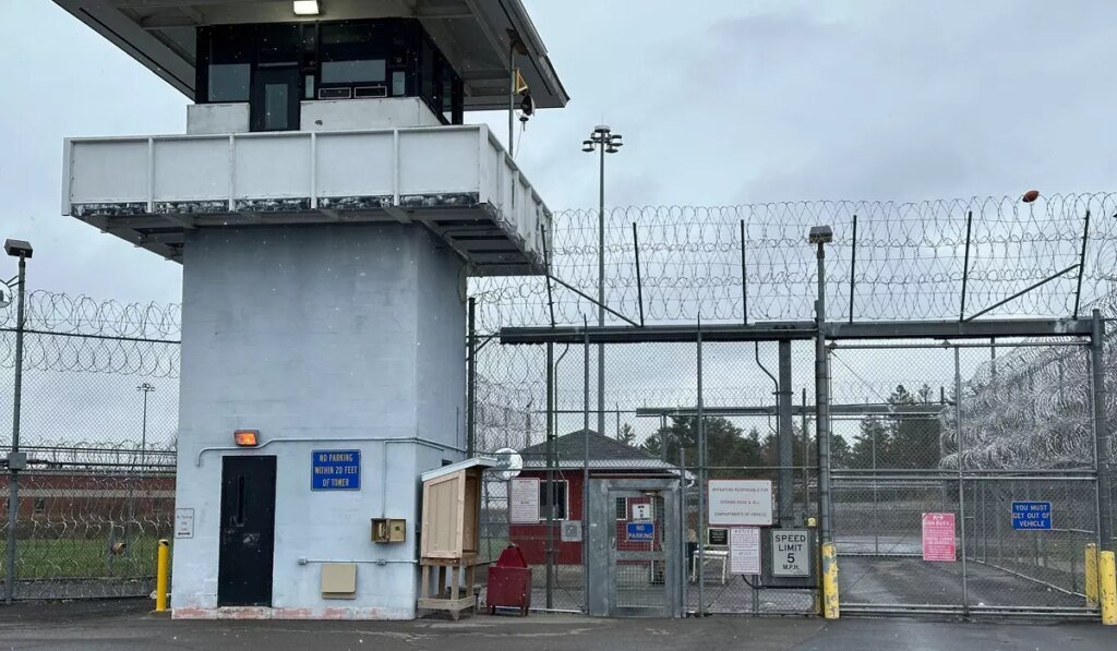 Former prison guard pleads guilty to manslaughter in New York inmate’s fatal beating