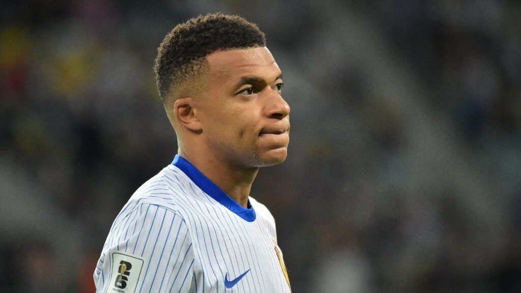 France squad named as Les Bleus look to reclaim crown