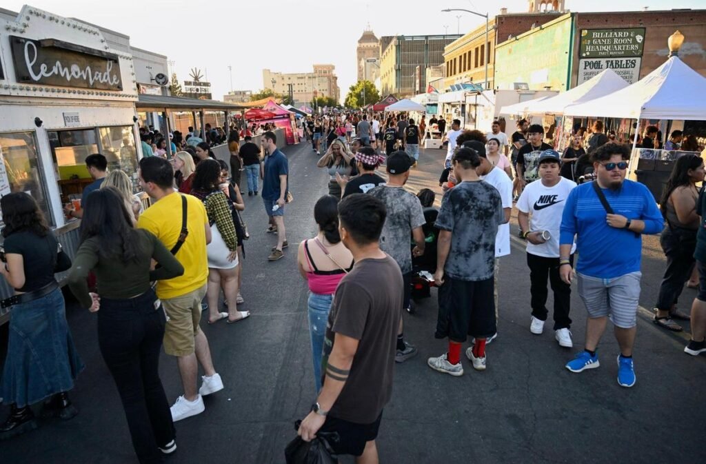 Fresno aprueba zonas de entretenimiento para beber en la calle – Celebrity Land Fresno aprueba zonas de entretenimiento para beber en la calle – Celebrity Land