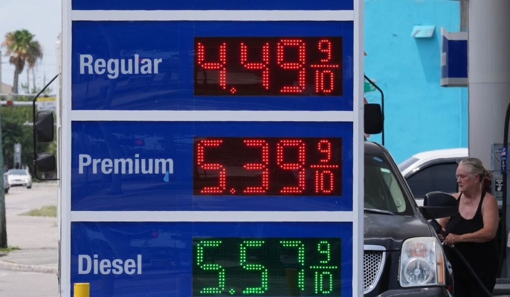 Gas prices on track for most expensive summer in years, GasBuddy warns Gas prices on track for most expensive summer in years, GasBuddy warns