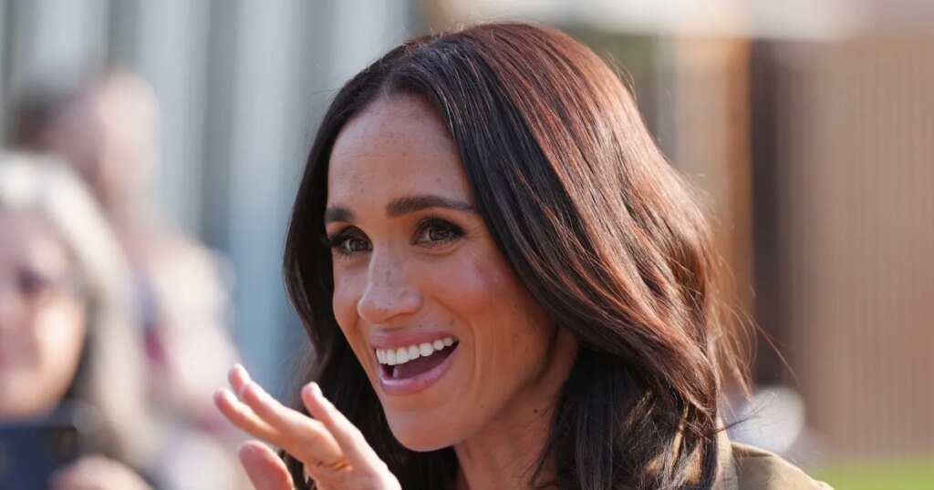 Get Meghan Markle's Comfy, Spring-Ready Flats Look for Just $23