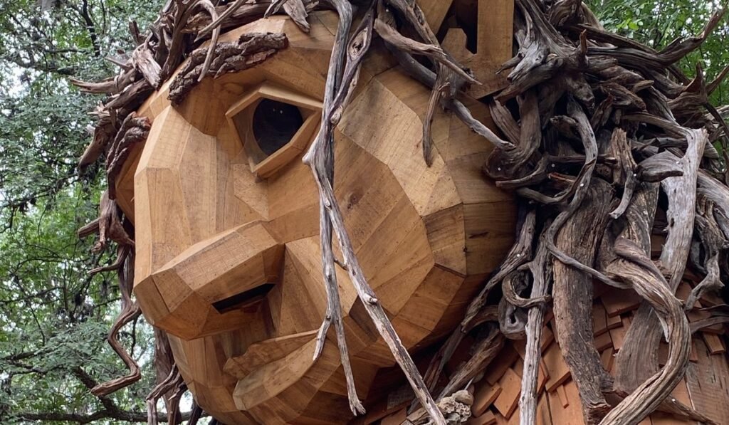 Giant wooden statue of troll burns down in Austin, Texas Giant wooden statue of troll burns down in Austin, Texas
