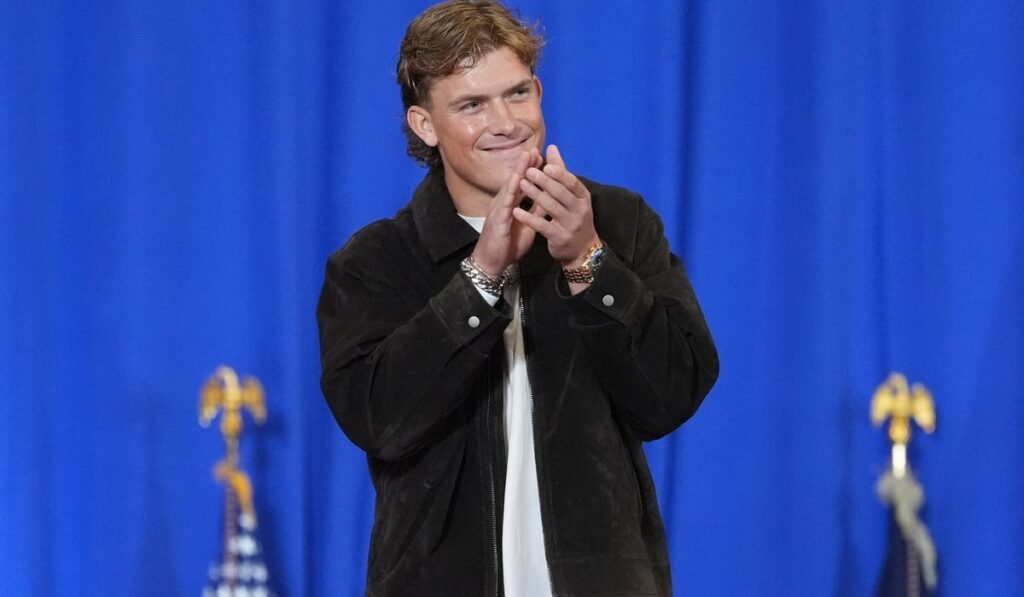 Giants teammates split as Jaxson Dart introduces Trump at New York rally Giants teammates split as Jaxson Dart introduces Trump at New York rally