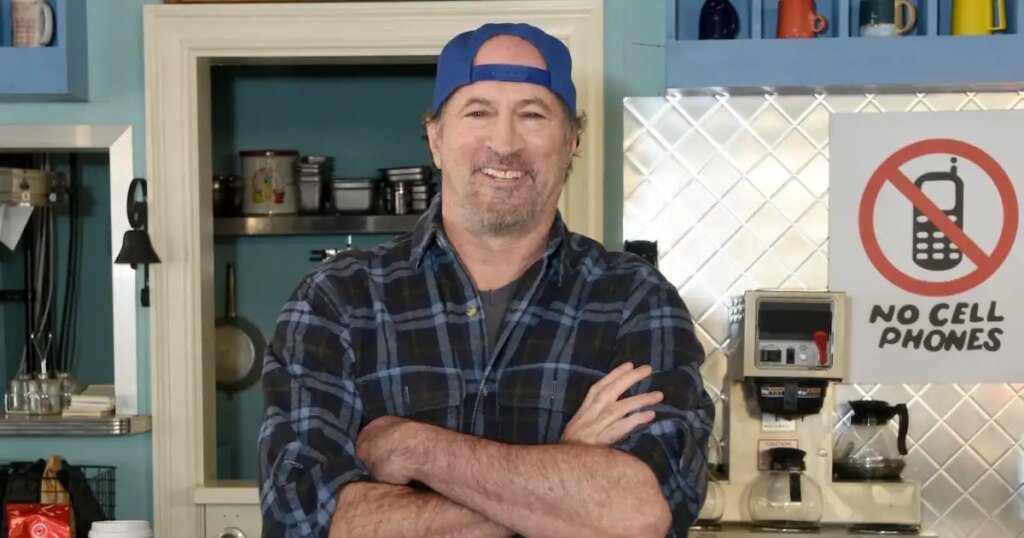 Gilmore Girls' Scott Patterson Says Rory's BFs Would All Cheat