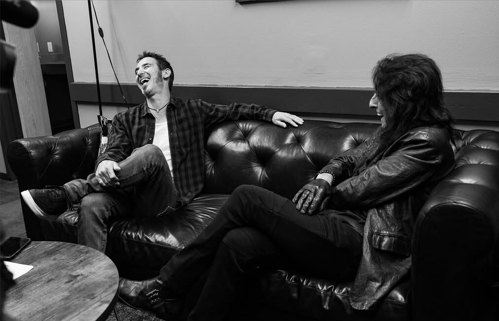 Godsmack And Alice Cooper Bring Backstage Energy to 933 WMMR’s MMWBQ Godsmack And Alice Cooper Bring Backstage Energy to 933 WMMR’s MMWBQ