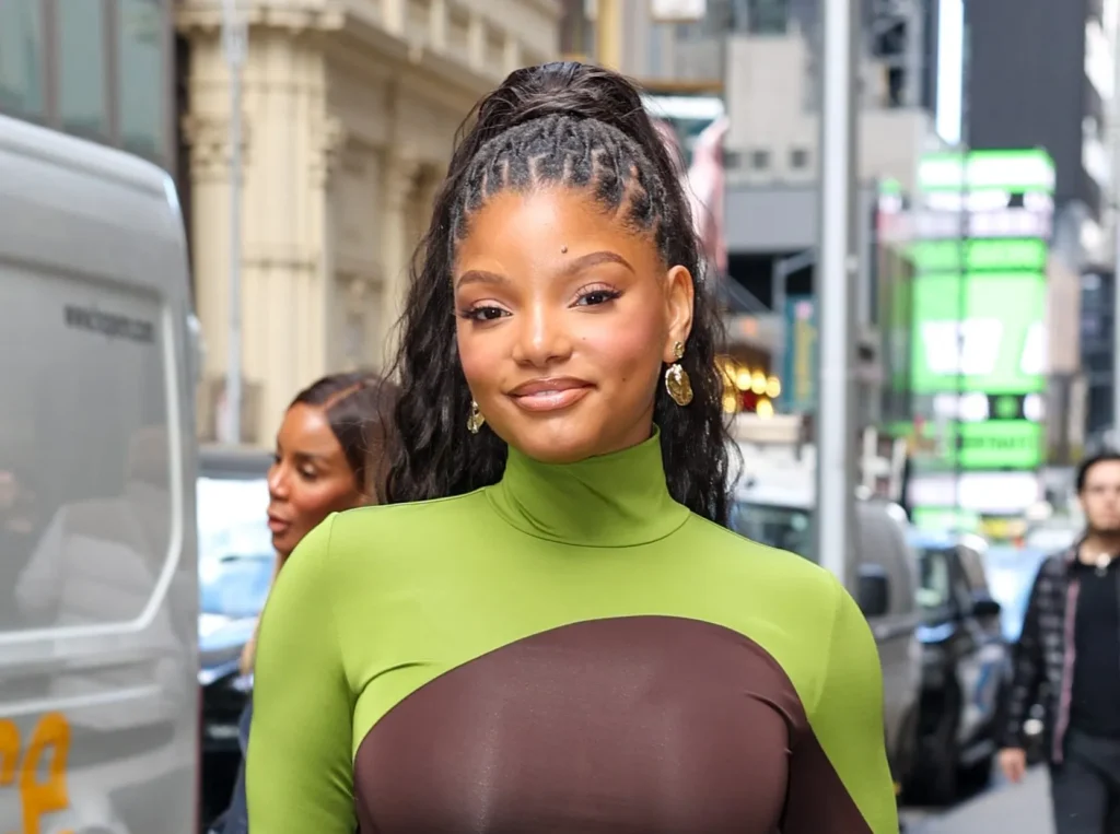 Halle Bailey & Scott Bridgeway Turn Heads At ASCAP Pop Awards Halle Bailey & Scott Bridgeway Turn Heads At ASCAP Pop Awards